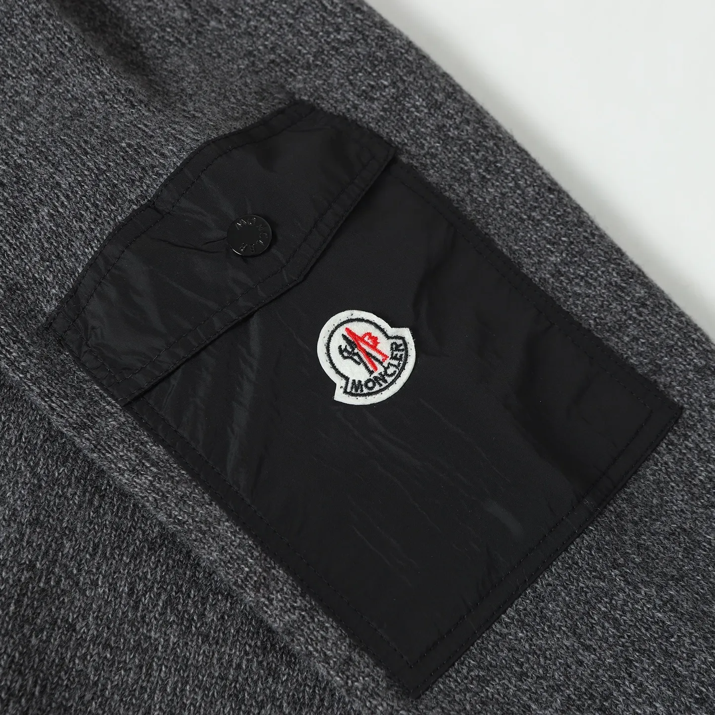MONCLER ●Authentic 6950 ●30% ● ● ● ● ● 1：1 ● 1：1 ● 1：1 ● ●Size：S M L XL ●